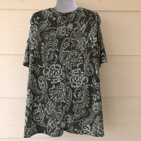 Sew in Love Paisley Softness Lrg Short Sleeve Cold Shoulder Tunic Embellished V - Picture 7 of 11
